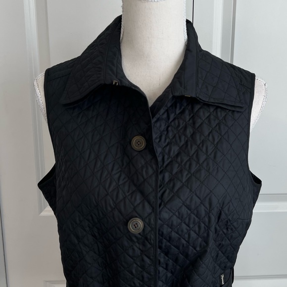 Faconnable Black Quilted Button Front Vest Belted NEW Lightweight Small Fall - Picture 2 of 13